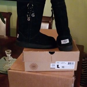 Kid sizes uggs for girl